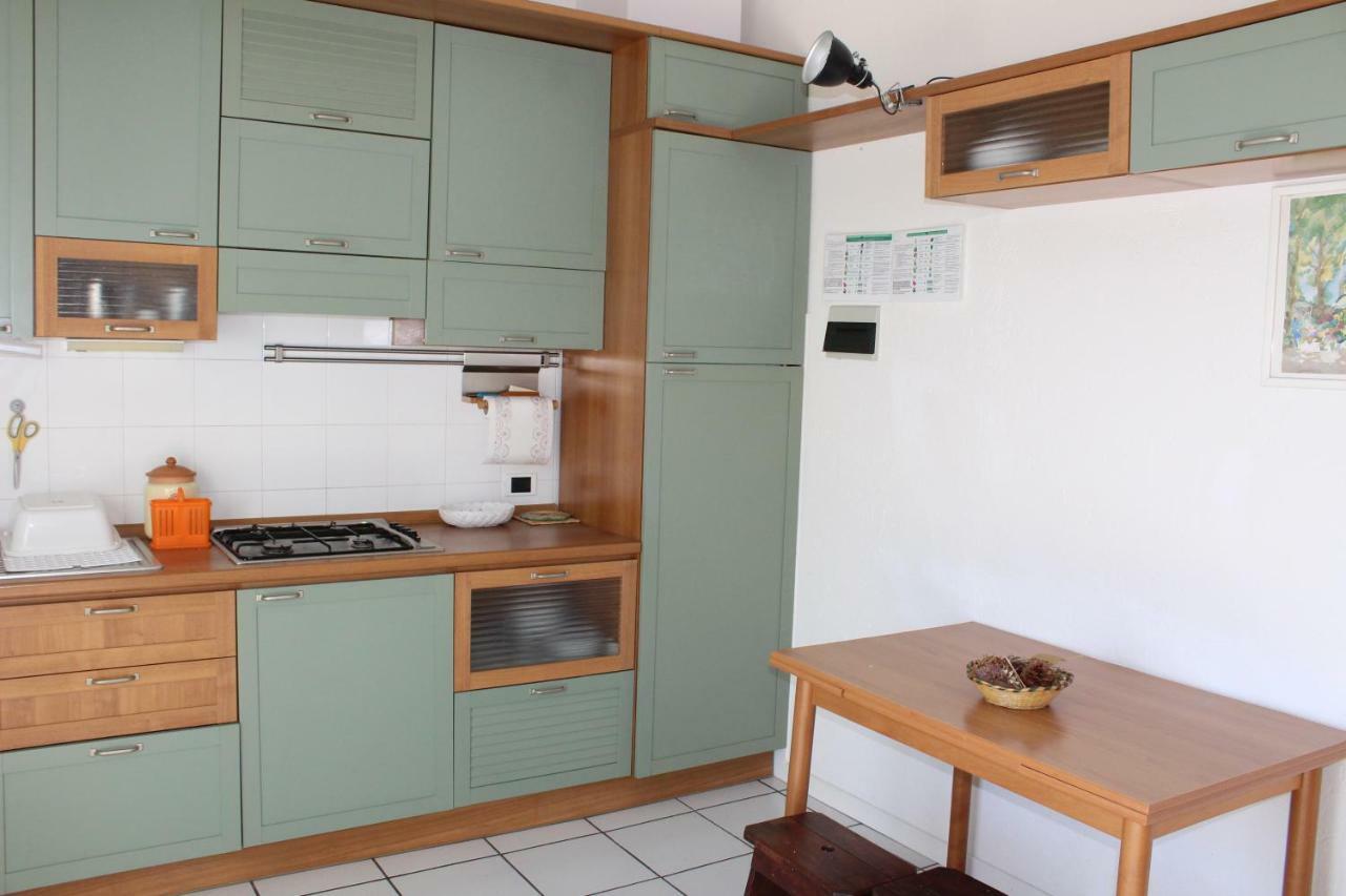 Bilo Frank - Delizioso Bilocale Con Terrazzo Vista Mare Apartment นูมานา ภายนอก รูปภาพ